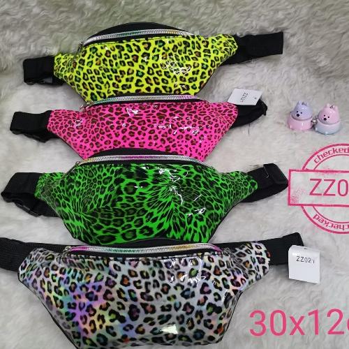Cangurera leopardo 