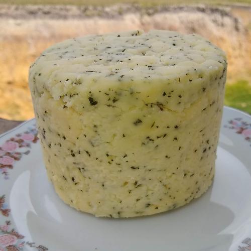 Queso hierba buena