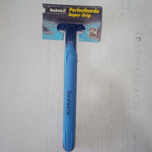 Afeitadora triple hoja