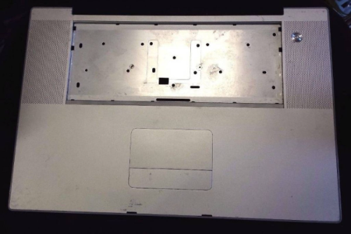 APPLE MACBOOK PRO 17 A1151 PALMREST TOP CASE TOUCH PAD 620-3518