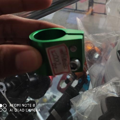 Abrazadera BMX 25.4 aluminio verde