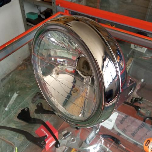 Faro principal cromado para max cargo