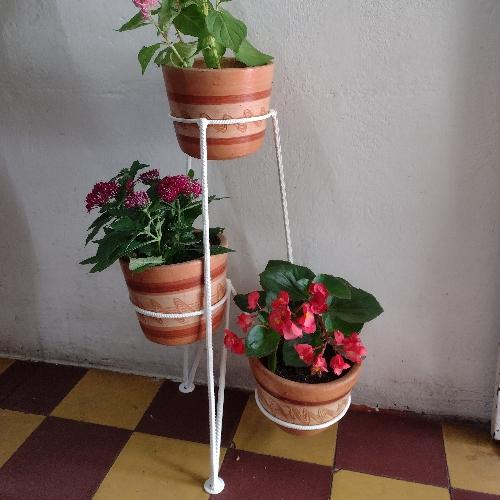 3 puestos Base  65 cm de alta x 17 cm de diámetro 