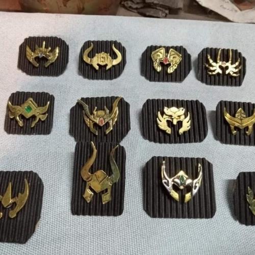 Pins de Saint Seiya
