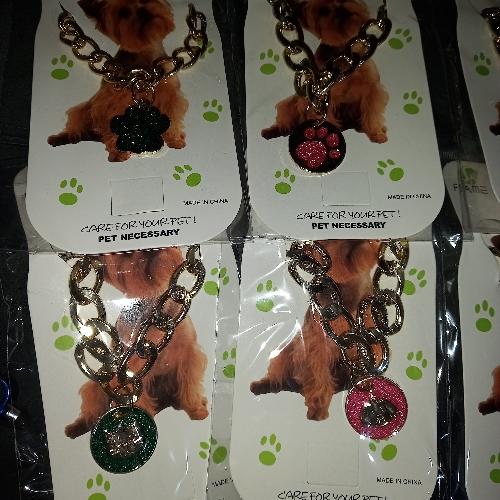Cadena de brillos con dije 