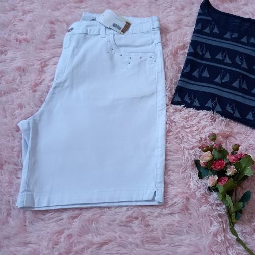 Bermuda Scene 🐬 Branca com ajustes próprios 