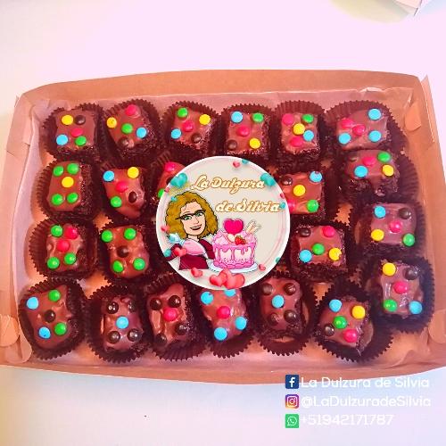 BROWNIES CON LENTEJITAS x25u