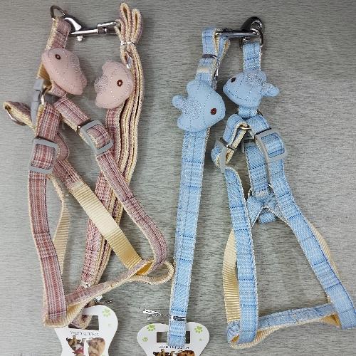 Arnés con figuras 