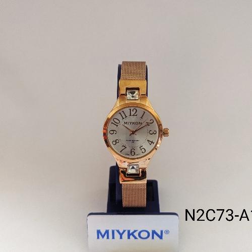 Miykon Dama Metal Color Bronce Fondo Blanco