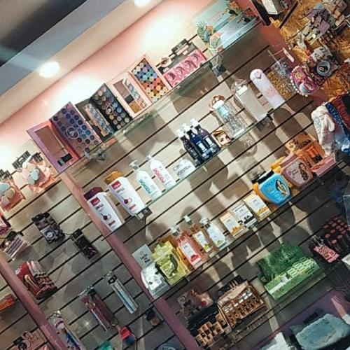 Renata store