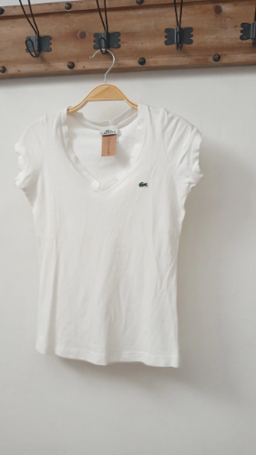 8034 -Remera blanca LACOSTE talle XS