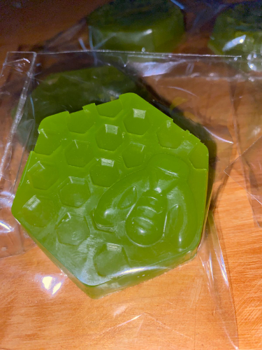 JABON MEDICINAL A BASE MIEL Y PROPOLEO DE ABEJA