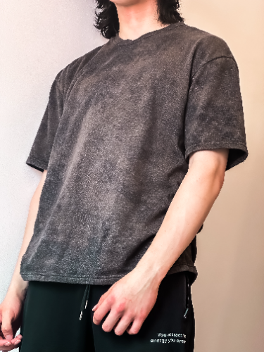 Camiseta Negra Oversize con efecto lavado 