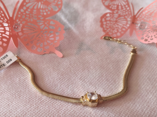 250401 Pulsera blanca en medio 