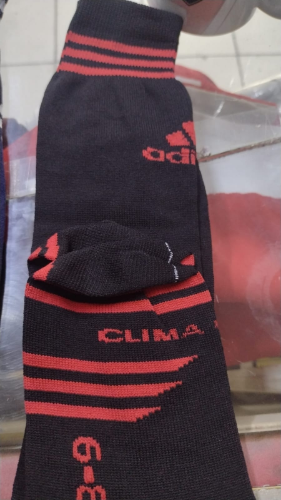 calceta bordada adidas negro con rojo 8-9