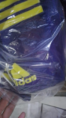 calceta azul marino con amarillo adidas bordada