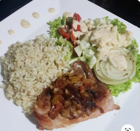 Almuerzo C. Cerdo Asado