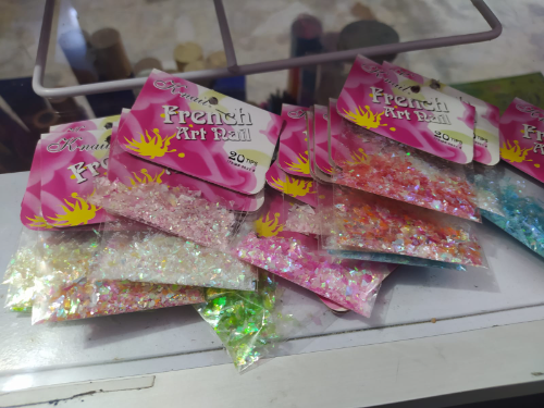 ADORNOS PARA UÑAS VARIOS 