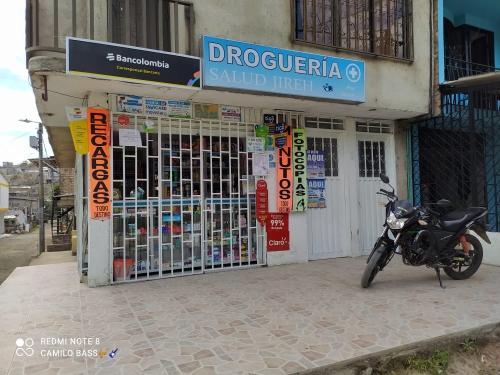 DROGUERIA SALUD  JIREH
