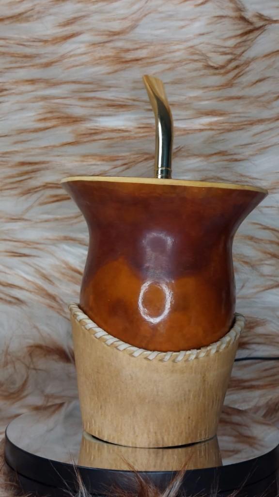 Criollo con Base de Cuero Crudo