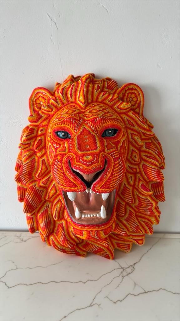 Cabeza leon  45 x 30 cm