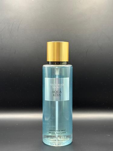 Aqua Kiss