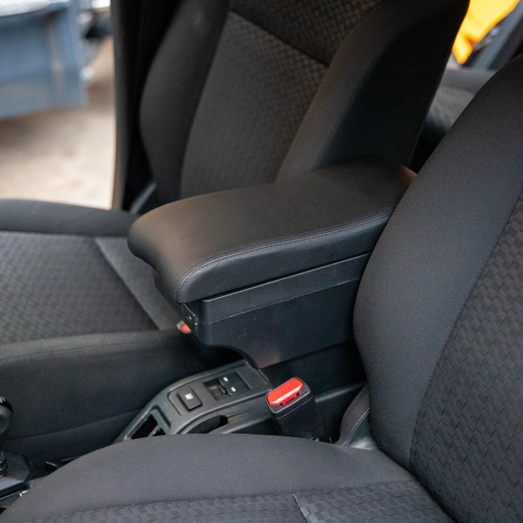 Apoya brazos Jimny 5 puertas