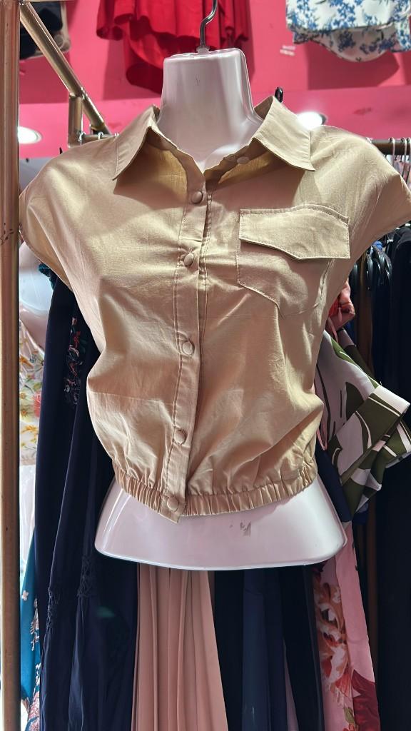 Blusa Beige con botones y elástico en la cintura, Forever
