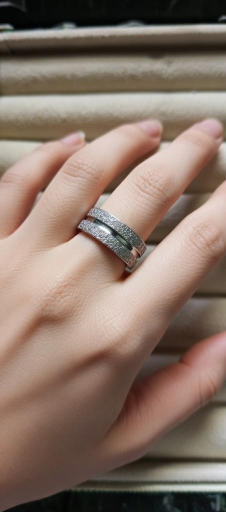 Anillo de Acero Inoxidable (Brilloso con Línea Media)