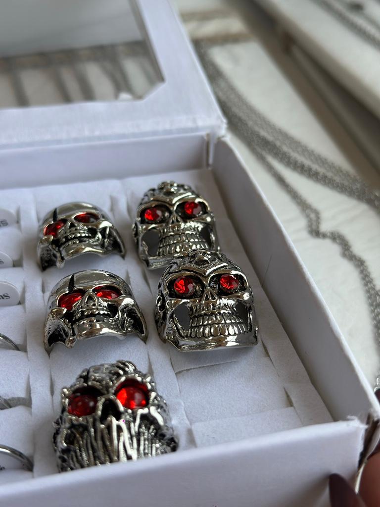 anillo calabera