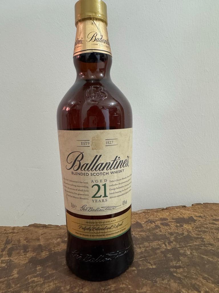 Miniatura 2 de Ballantine’s 21 Años