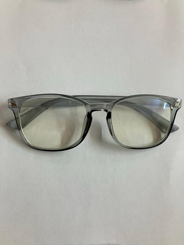 Lentes anti reflejo y luz azul (Gris Transparente)