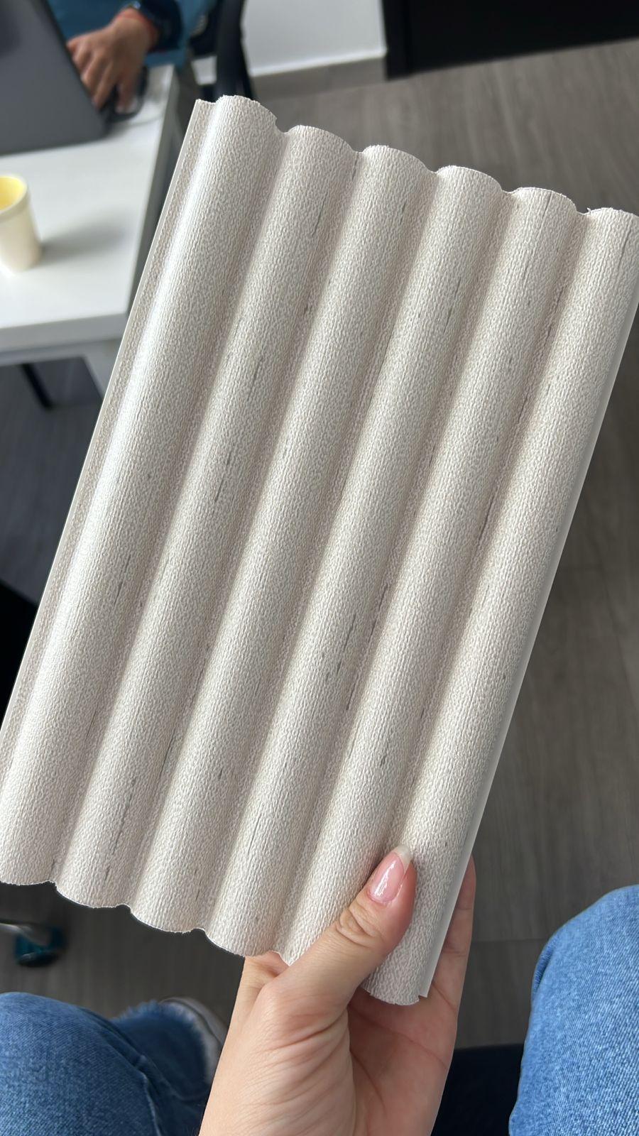 PANEL BEIGE LINO OVALADO 2.95MTSX15CM