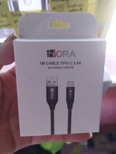 Cable tipo C 2.4 A de 1 M.