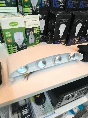 Aplique led 4 focos blanco