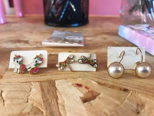 Aretes