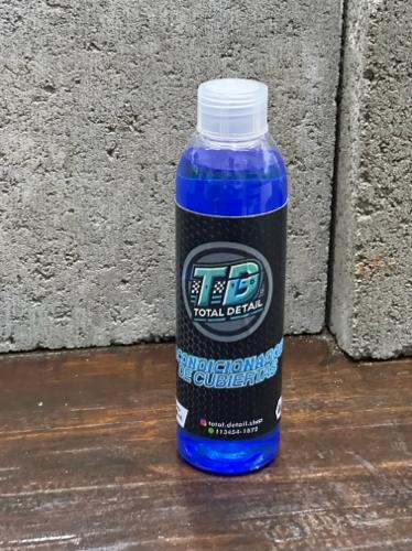 Acondicionador de cubiertas Total Detail 250ml