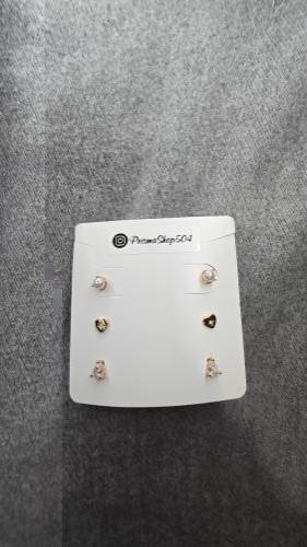 Miniatura 3 de Aretes Estilo Studs (Dorado)