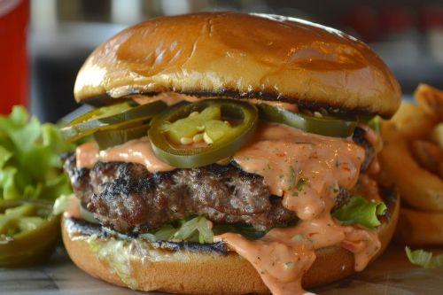 Hamburguesa Con Jalapeño