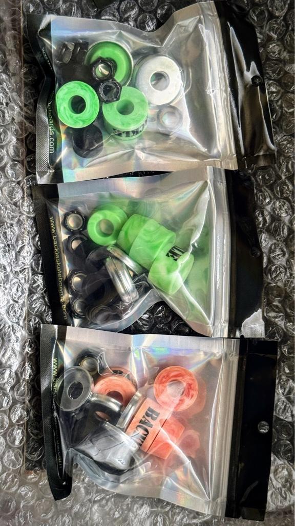 Miniatura 1 de Bushings Backle Marmoleado