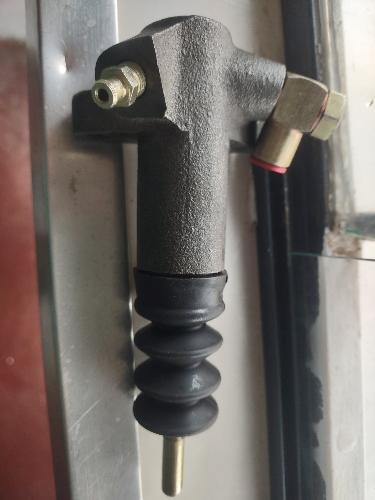 Bombín inferior de embrague Mitsubishi MX y Hyundai accent