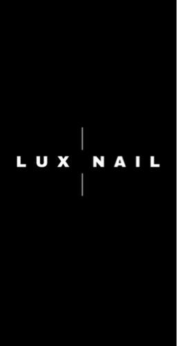 Lux Nail CR