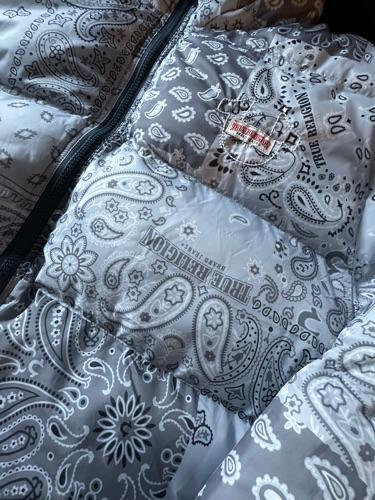 Miniatura 2 de Puffer TrueReligion