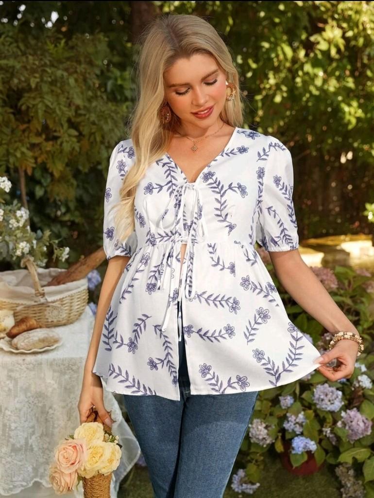 Blusa de maternidad estampada en floral azul con manga
