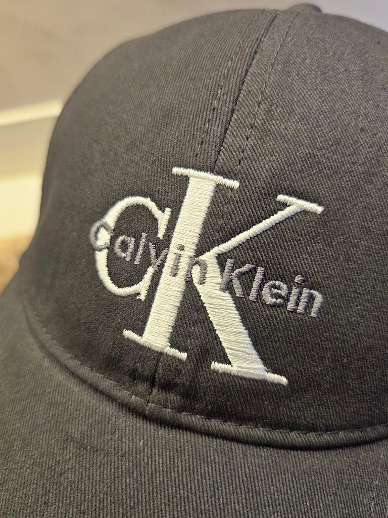 Miniatura 3 de Calvin Klein Logo con broche