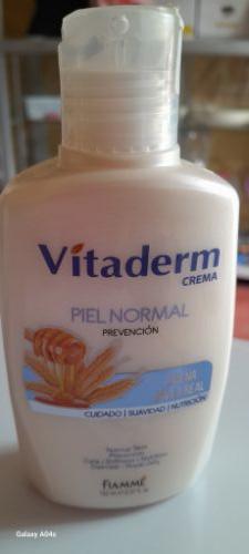 Crema corporal para piel Normal Vitaderm