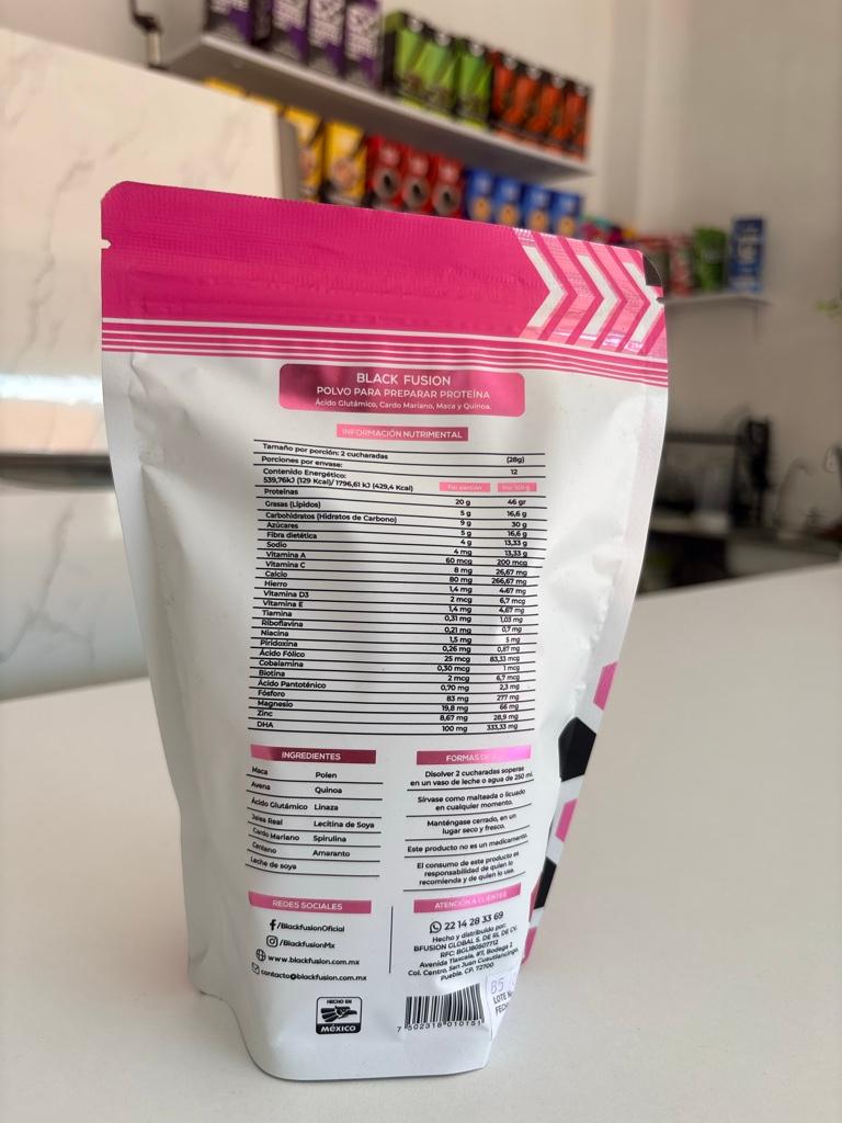 Miniatura 2 de Black Protein sabor fresa