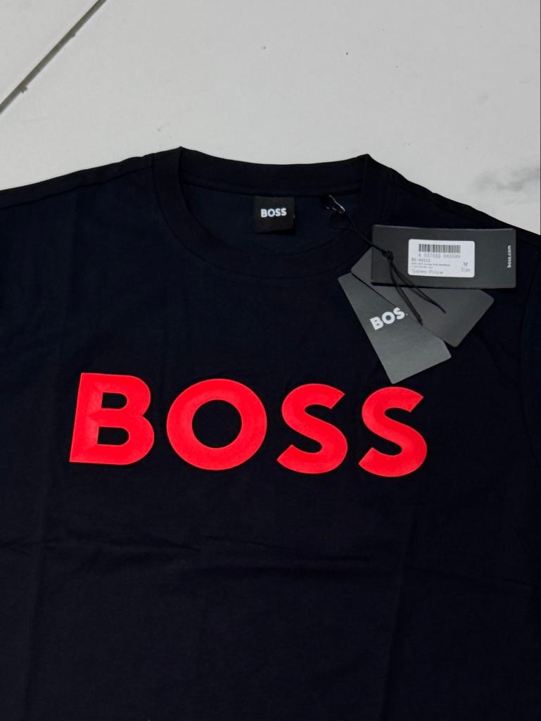 Miniatura 2 de Playera BOSS Negro y rojo