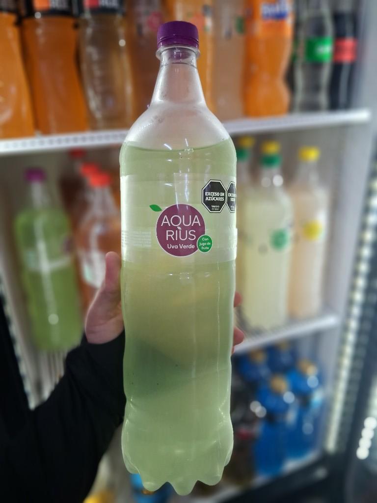 Agua saborizada aquarius uva verde s/gas 1,5 lts