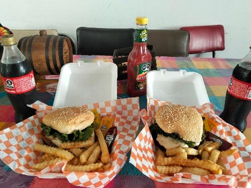 Los antojitos de charly "y sazones de Guerrero"